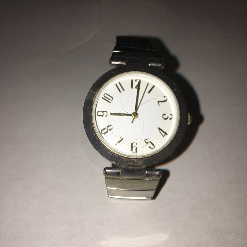 Wristwatch men Y121F Japan movt 78/1034TT Base metal Bezel Stainless Steel Back - Picture 5 of 7